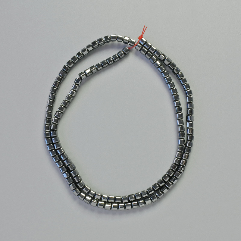 Hematite cube beads, black color, 3x3 mm diameter, 41 cm strand