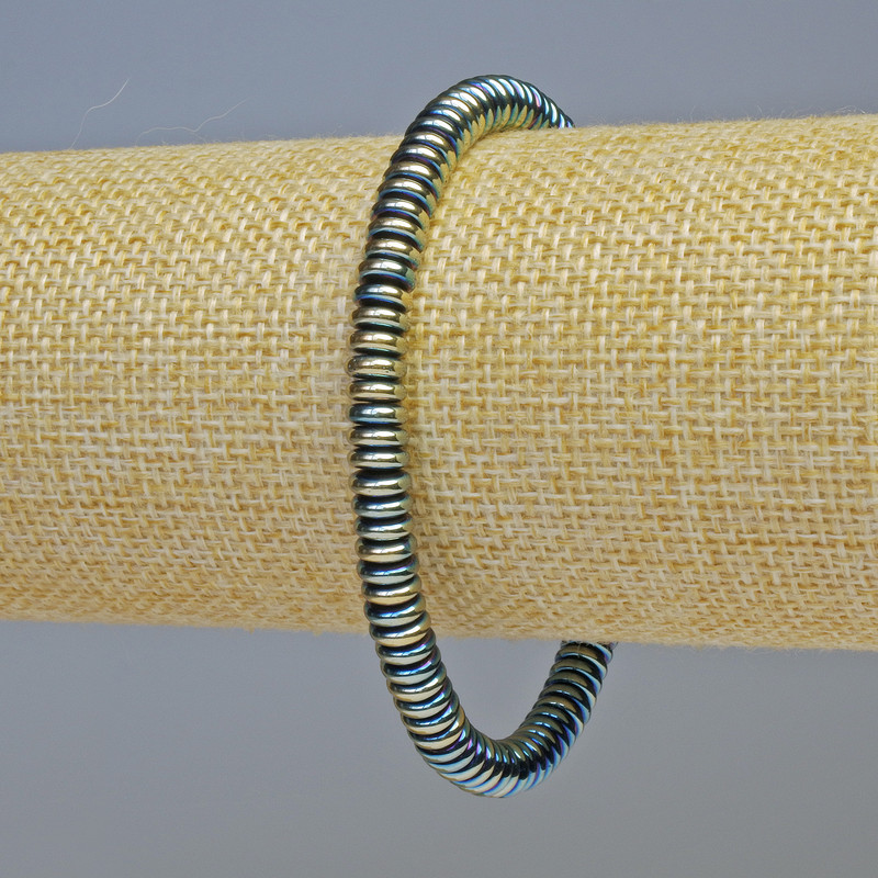 Hematite Rondelle Bracelet, Green Chameleon Color, 6x2 mm Diameter, 18 cm Length, Stretch