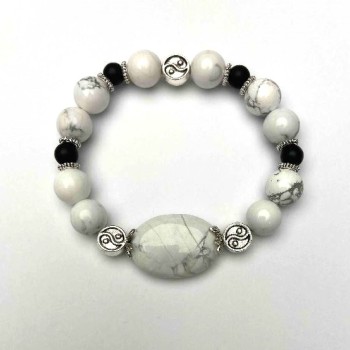 Bracelet with Kaolinite beads, 10 mm diameter round, 25×18 mm oval Shungite, 18 cm length, stretch