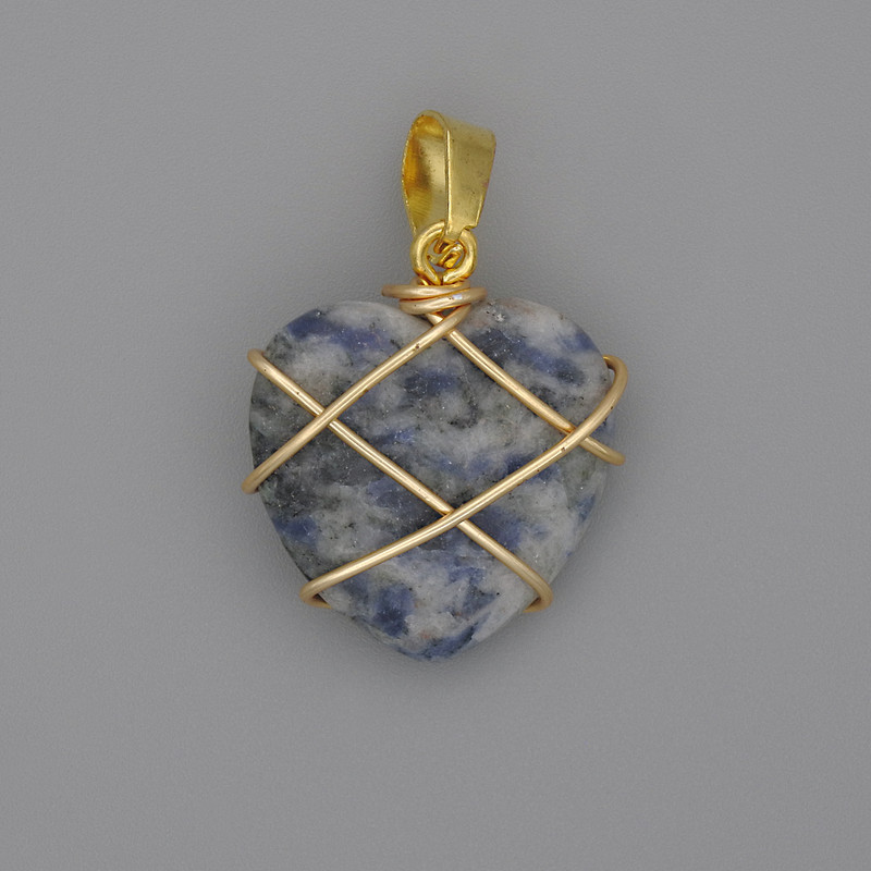 Heart Pendant in Sodalite Wire-Wrap 21x21 mm ±, diameter 30 mm ±
