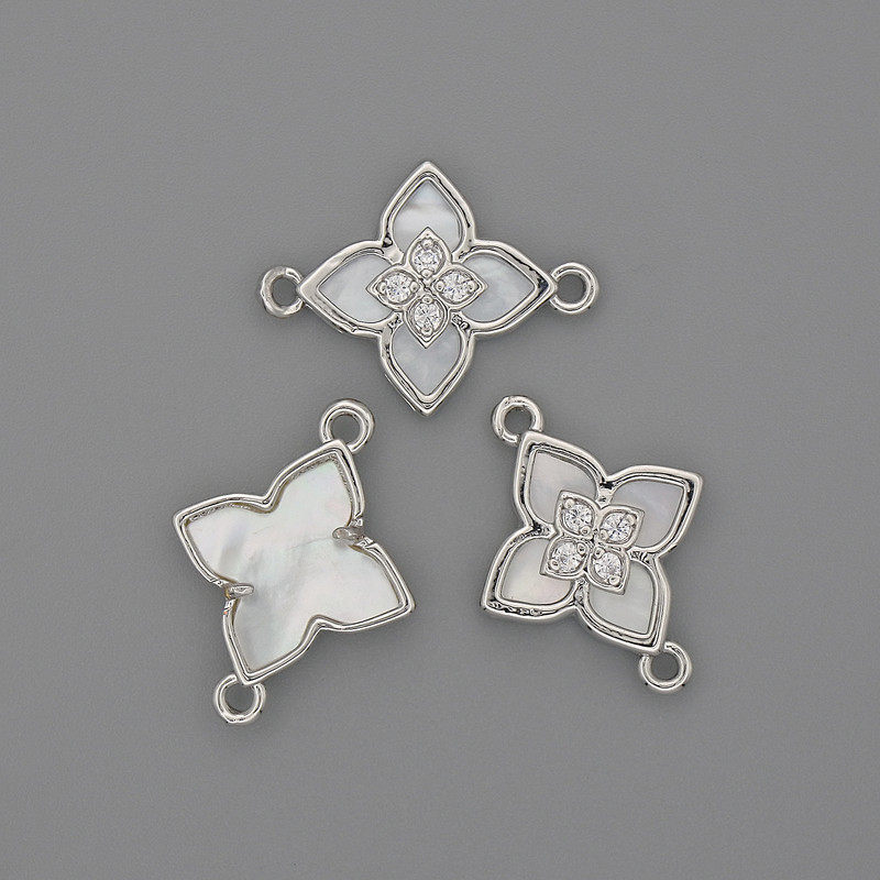 Mother-of-Pearl Connector 15x19mm ± Silver-Toned Metal