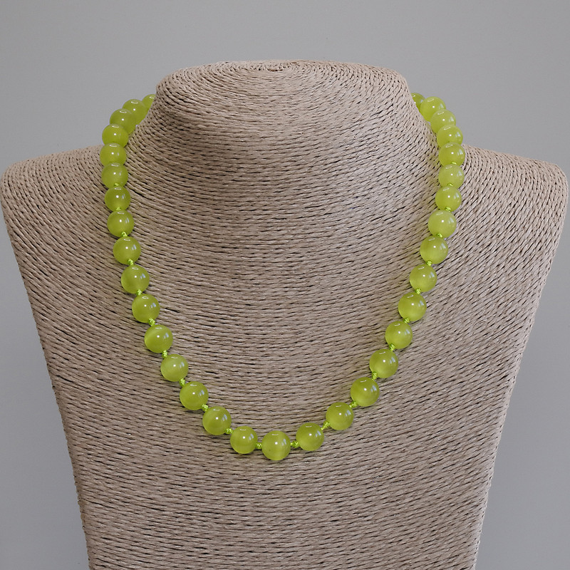 Cat's Eye Bead Necklace, smooth beads, 9.5 mm diameter, 50 cm length, with clasp