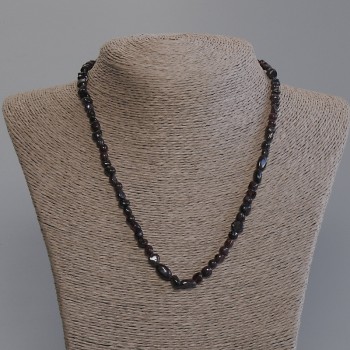 Garnet faceted bead necklace, diameter 5-7×5-7 mm, length 45 mm, with clasp