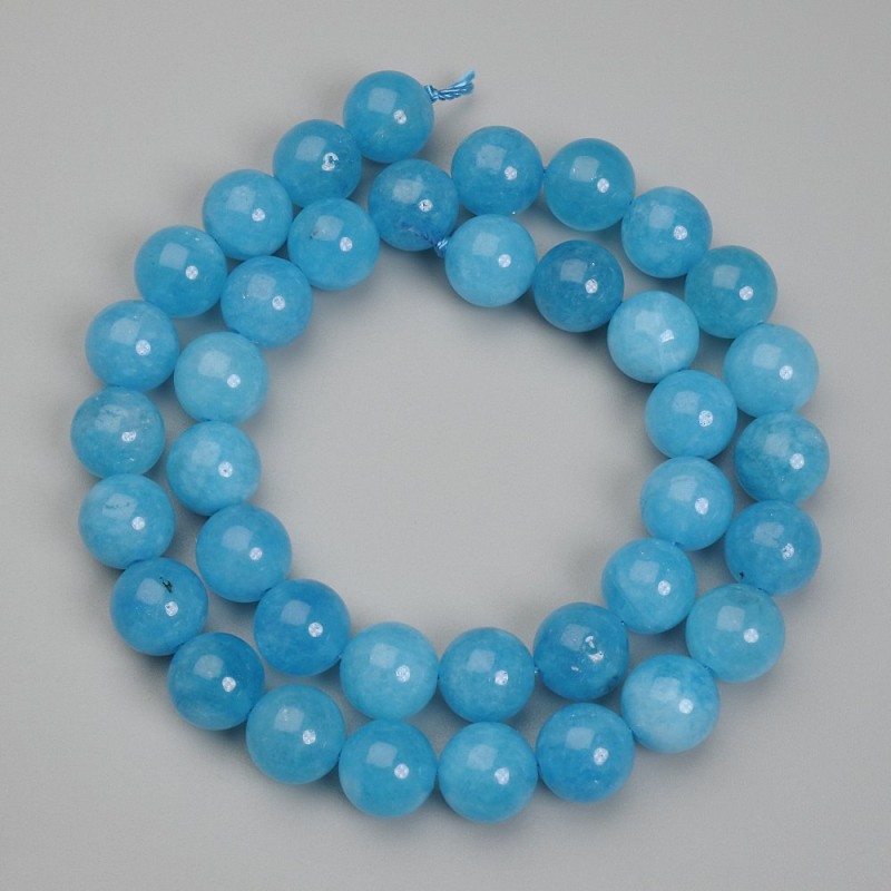Aquamarine Beads, Smooth Spheres, 10.5 mm Diameter, 38 cm Length on Thread