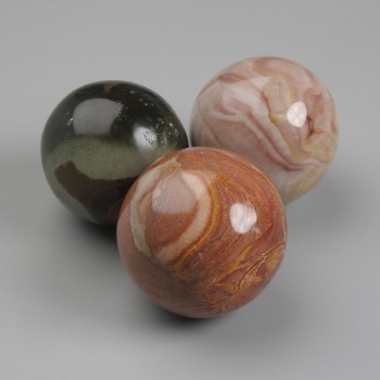 Agate souvenir sphere, diameter 30-45 mm +/- (assorted sizes) (Price per 100 g)
