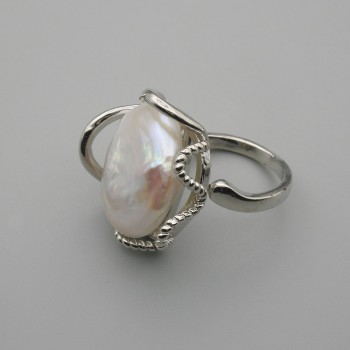 Baroque Pearl Earring in a Silver-Tone Setting, diameter 20-22 mm ± b/r