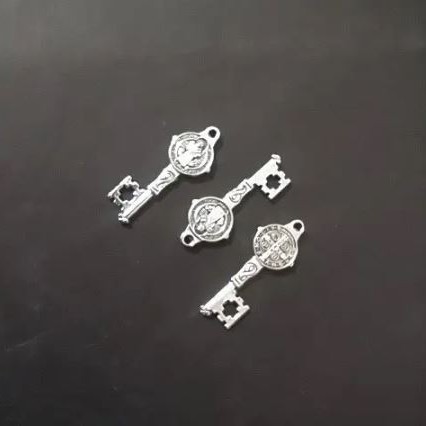 Pendant hardware Saint Benedict's Key, 12×32 mm, packaging 20 g ± 12 pcs