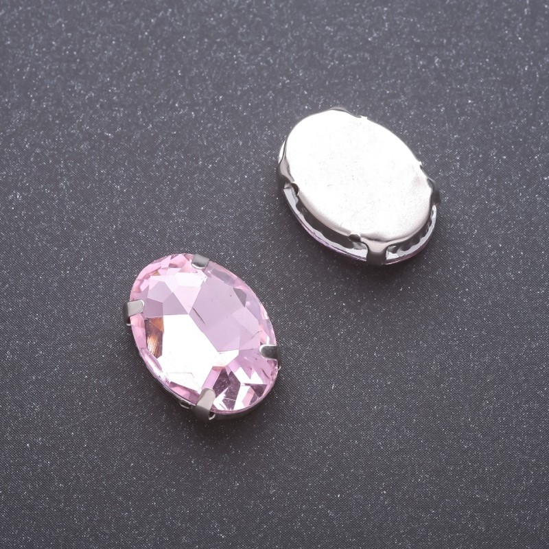 Price per pack / 10 pcs. Pink sew-on crystal in oval prong setting 13×18 mm