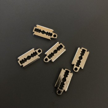 Blade Pendant 15x7 mm + 25 pcs