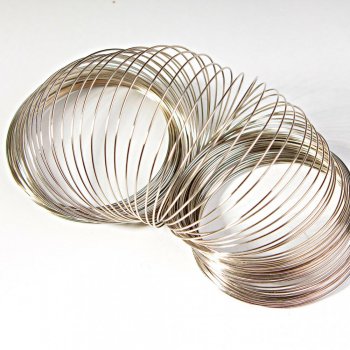 Memory wire, thickness 0.6 mm, coil diameter 5.5 cm (+ -) price per 0.5 kg