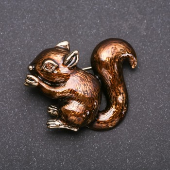 Brooch Squirrel enamel brown, gold-toned metal 48×38mm