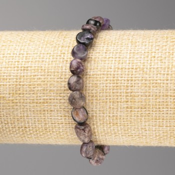 Bracelet with charoite stone, faceted, 8x8 mm diameter ± on elastic, length 18 cm+