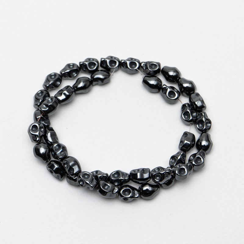 Hematite Skull Beads, dimensions about 8×10×7.5 mm, 5 mm ±, length 39 cm ± on beading thread