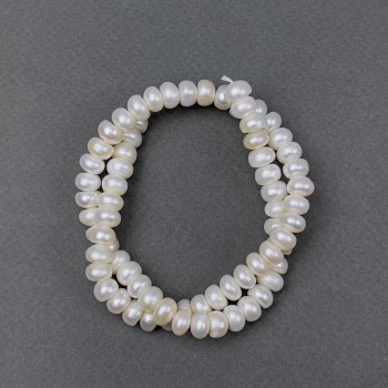Freshwater oval pearls on a thread, 8x5 mm, length about 37 cm