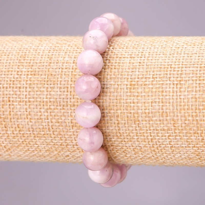 Bracelet with natural kunzite on elastic, smooth beads, diameter 10 mm (±), length 18 cm