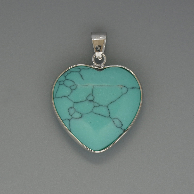 Pendant Turquoise Heart, diameter 26x26 mm +/-, length 36 mm +/- in a silver bezel