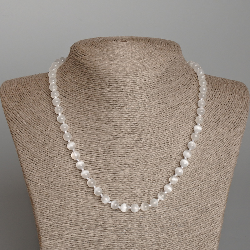 White Cat's Eye Necklace with Smooth Beads, 6.5 mm Diameter, 48 cm Length