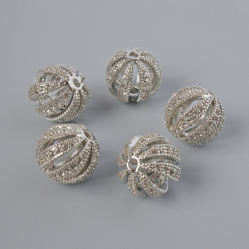 Bead insert finding, diameter 11.5×12 mm, hole diameter 2 mm, silver metal color, 1 pc