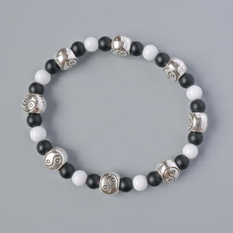 Bracelet in White Agate and Shungite, smooth beads, 6 mm diameter, 18 cm length (stretch) with metal inserts
