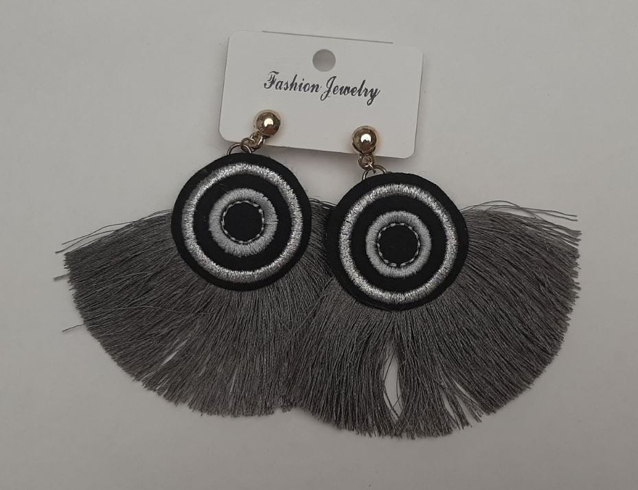 Сережки-пусети Китиці колір сірий, довжина 8см колір металу золотистий