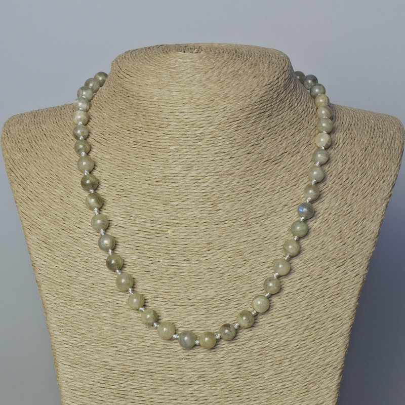 Labradorite Necklace with natural stone, smooth beads, 8 mm diameter, length 45–50 cm