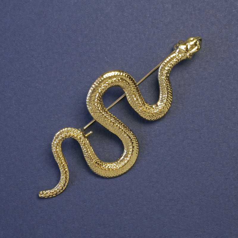 Snake Brooch in Golden Metal 70×30 mm