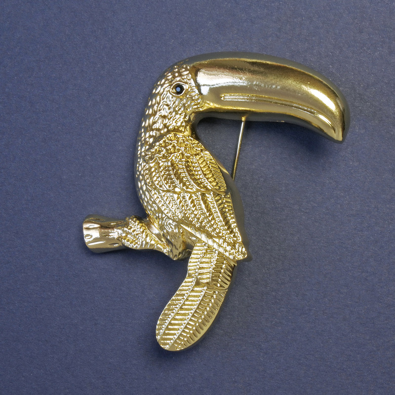 Toucan Brooch-Pendant in Golden Metal 62×40 mm