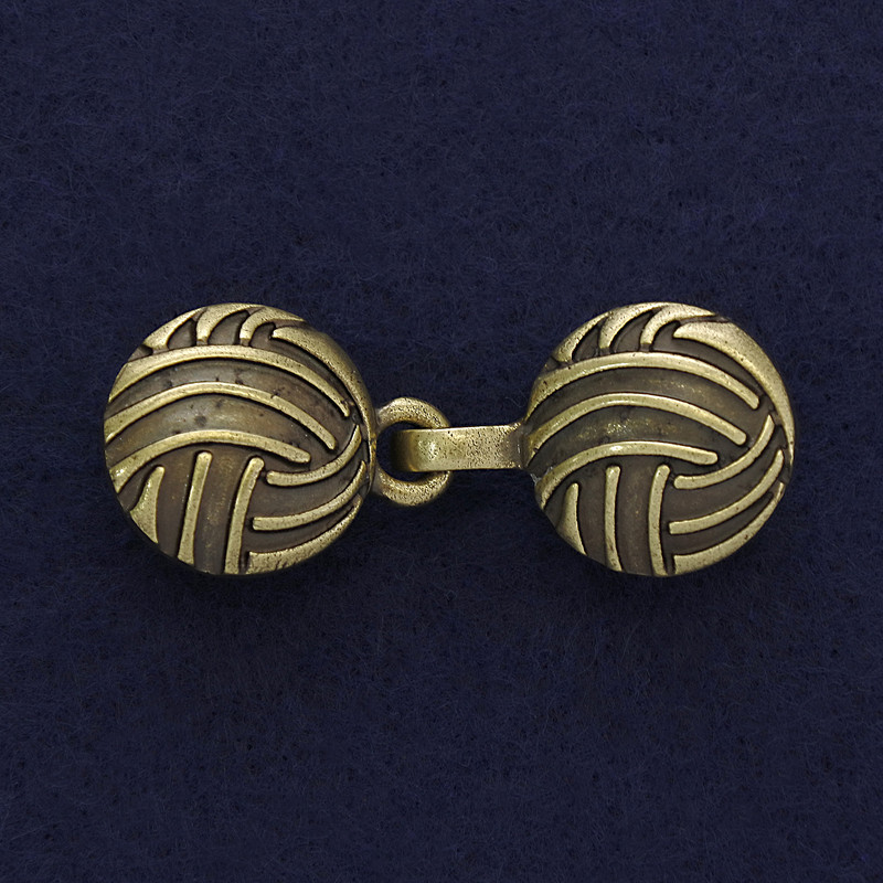 Bronze-colored cardigan brooch-clasp, diameter 20 mm, length 52 mm ±