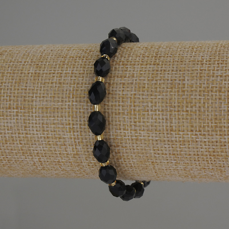 Bracelet Smoky Topaz with faceted beads, 8x6 mm diameter +/- with 3 mm seed beads +/-, length 18 cm stretch