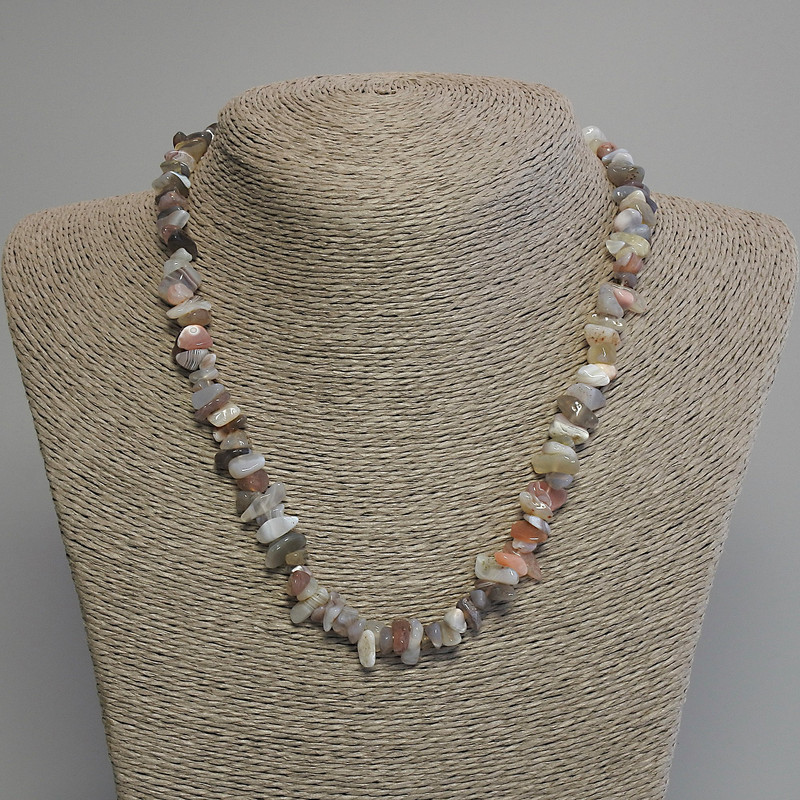 Botswana Agate Chip Necklace, bead size 6-9x2-4 mm, length 45 cm +/- with clasp