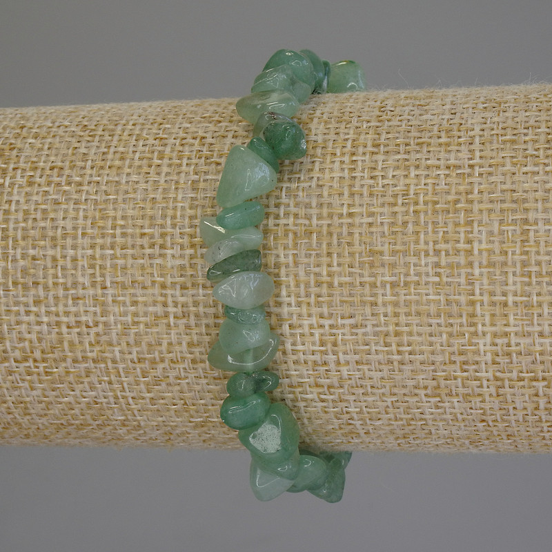 Nephrite Chip Bracelet, diameter 5-10×3-6 mm, length 18 cm (stretch)