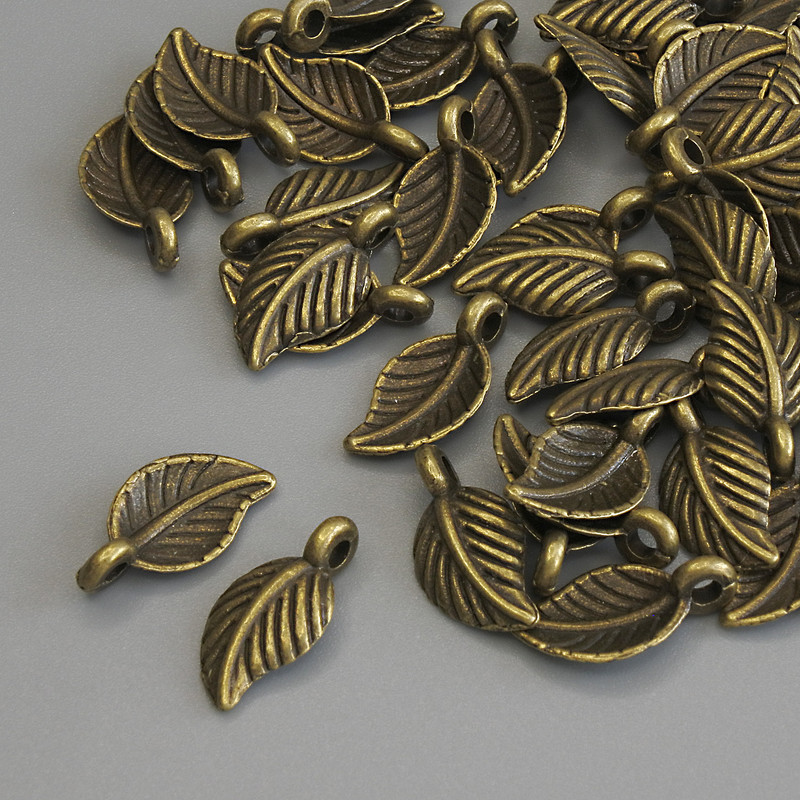 Leaf Pendant in Bronze Metal Color, Diameter 15×7 mm, Packaging 42 pcs