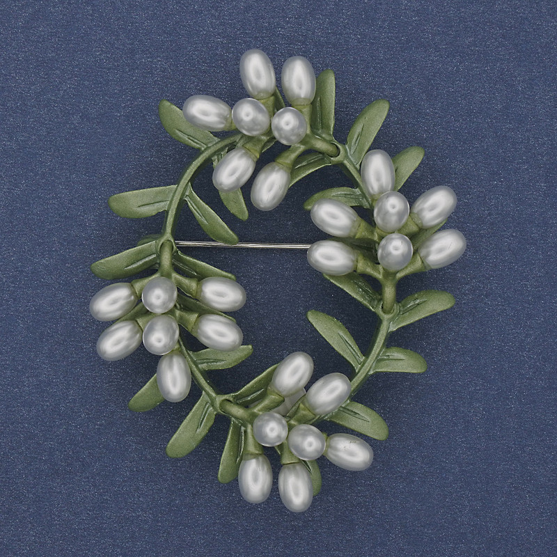 Брошка Віночок Перли (штучний) емаль сріблястий метал 47х57мм+