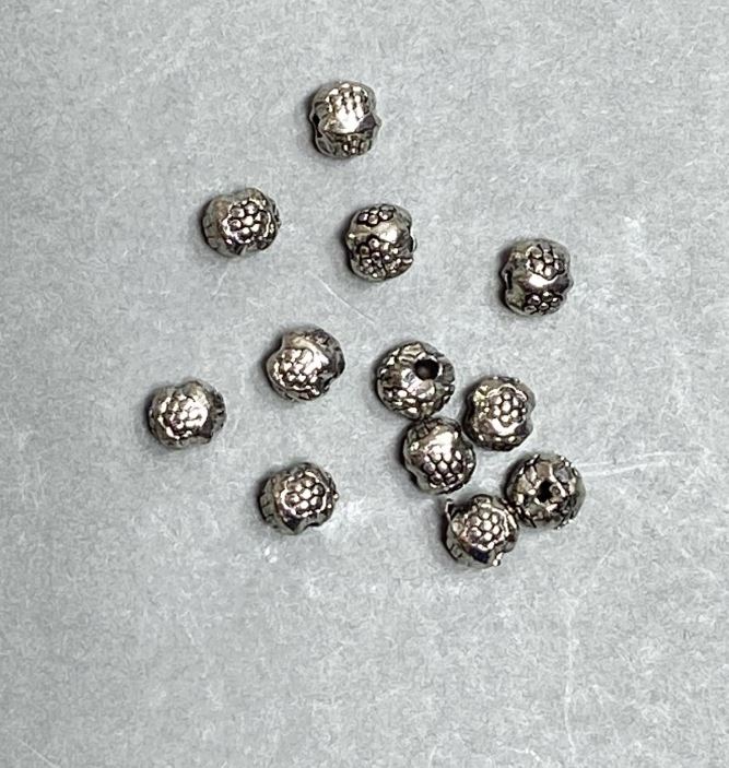Bead insert, silver-colored, 3.5×4 mm size, hole diameter 1.5 mm, packaging 70 pcs.