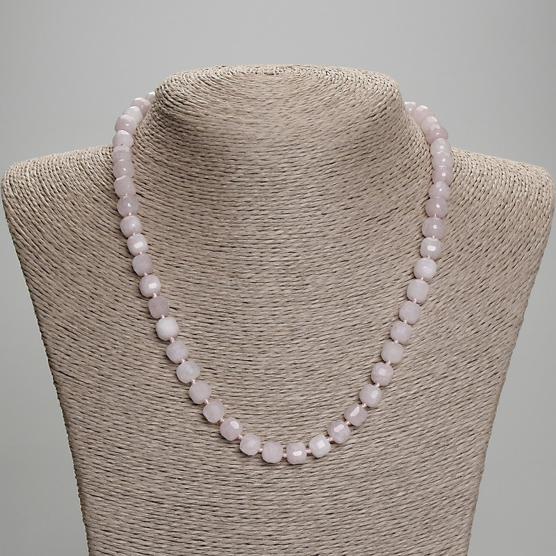 Rose Quartz Faceted Cube Bead Necklace, diameter 7x7 mm, length 45 mm +/- with clasp