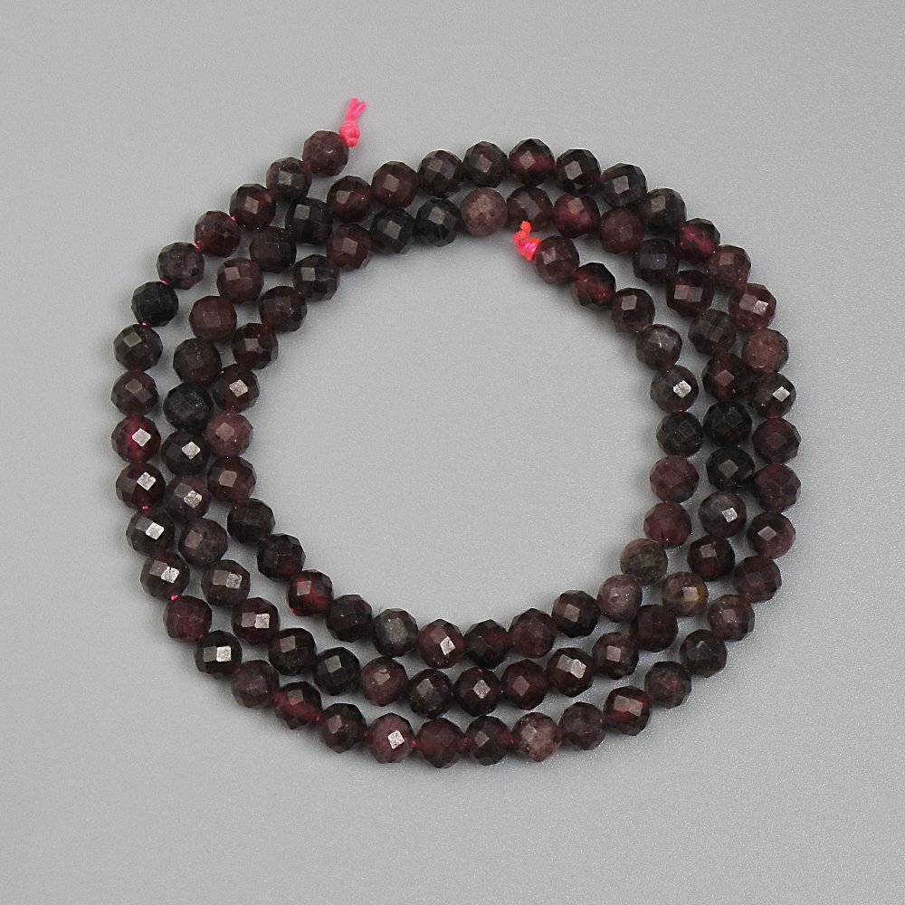 Garnet Beads, Faceted, 4 mm on Thread