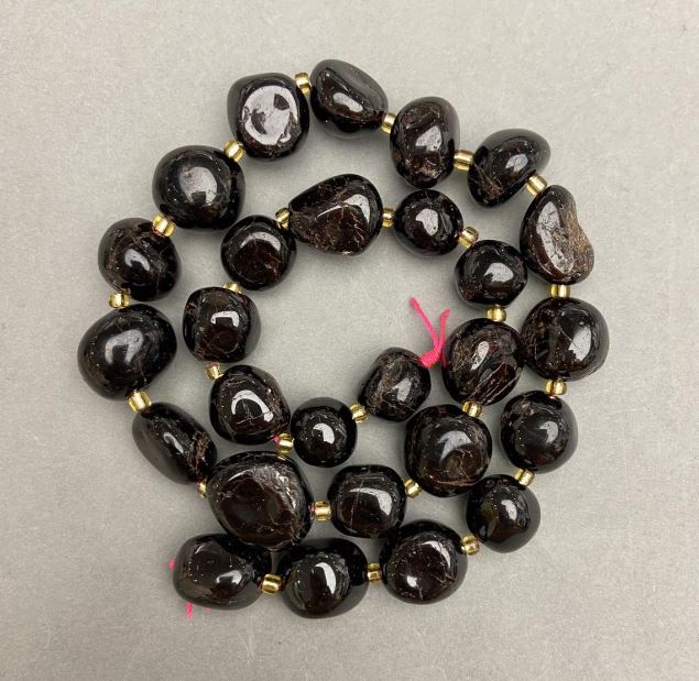 Faceted Garnet Beads, 11–16×10–15 mm, on thread, length about 41 cm