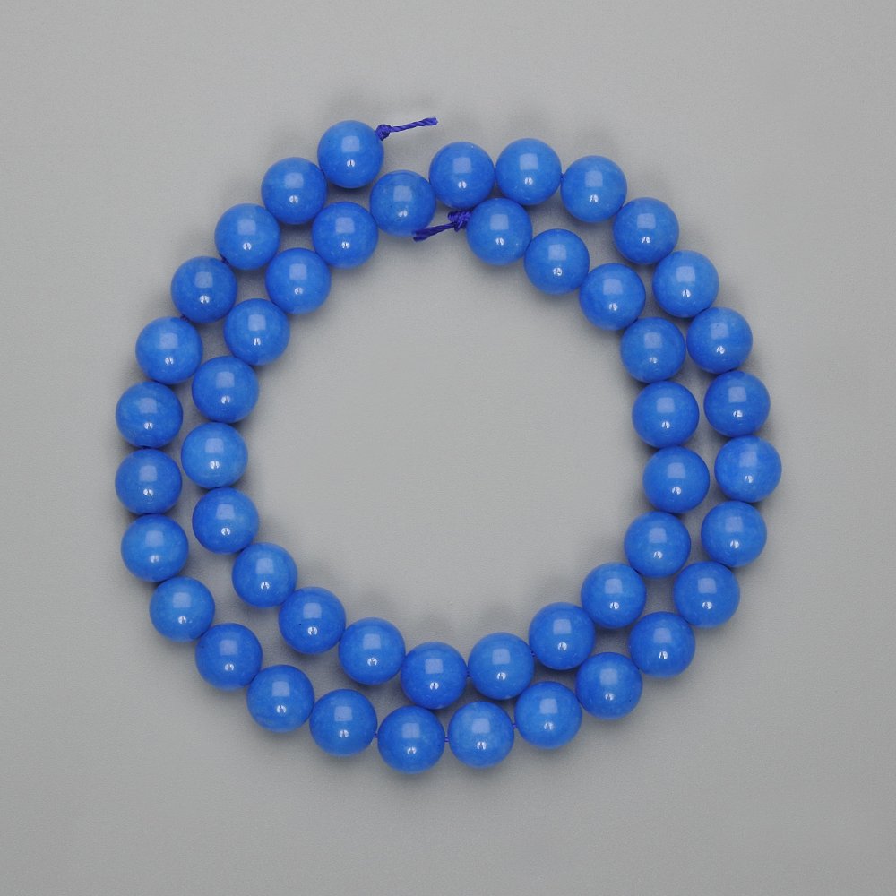 Apatite Beads, Smooth Round Balls, 8 mm Diameter, 38 cm Length on Thread