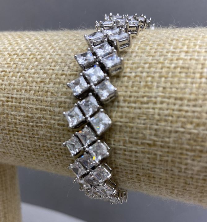 Bracelet TM 'Bohemian' Three-Row Rhombus with Bohemian Crystal, Korean-made, length 18 cm, width 14 mm