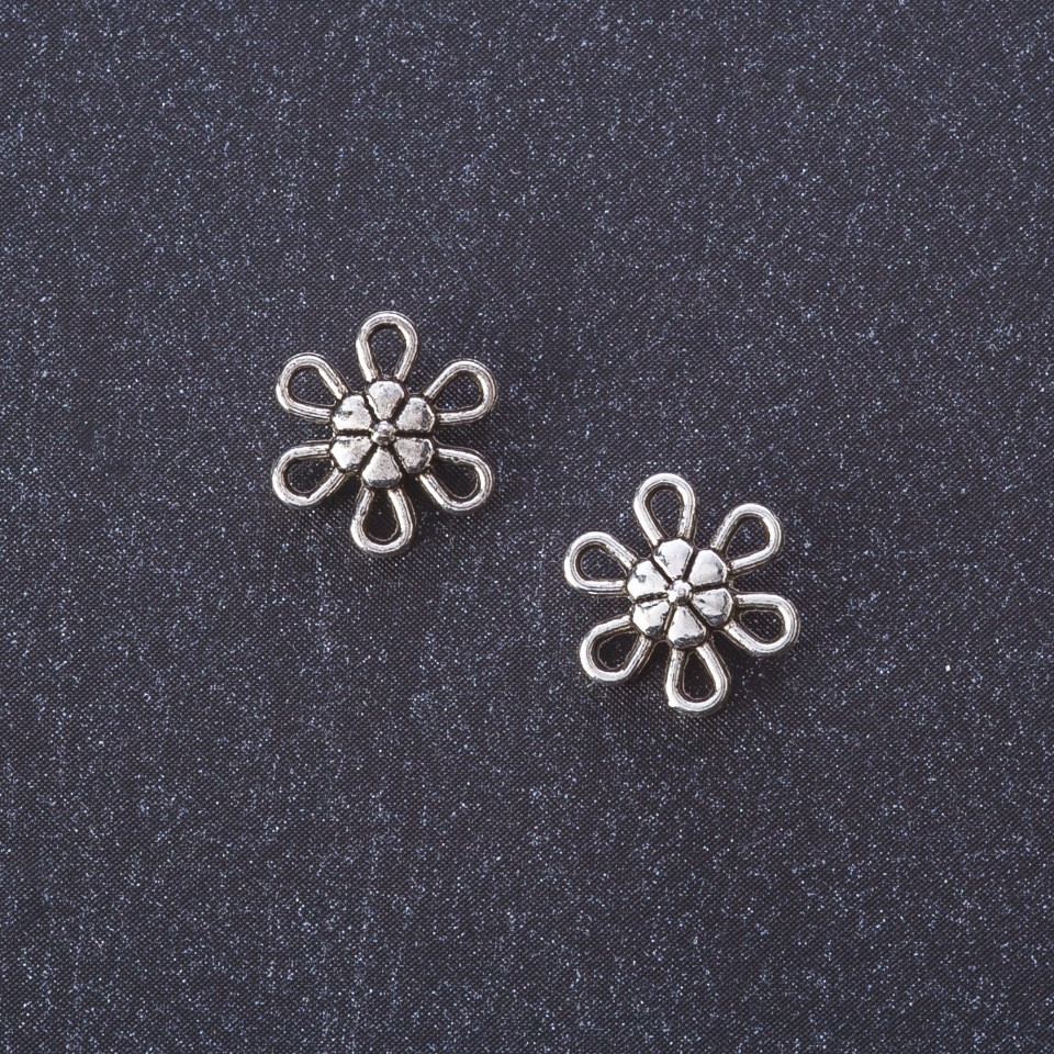 Flower Connector Pendant in Silver Color, 9mm, Packaging 20 g ± 70 pcs