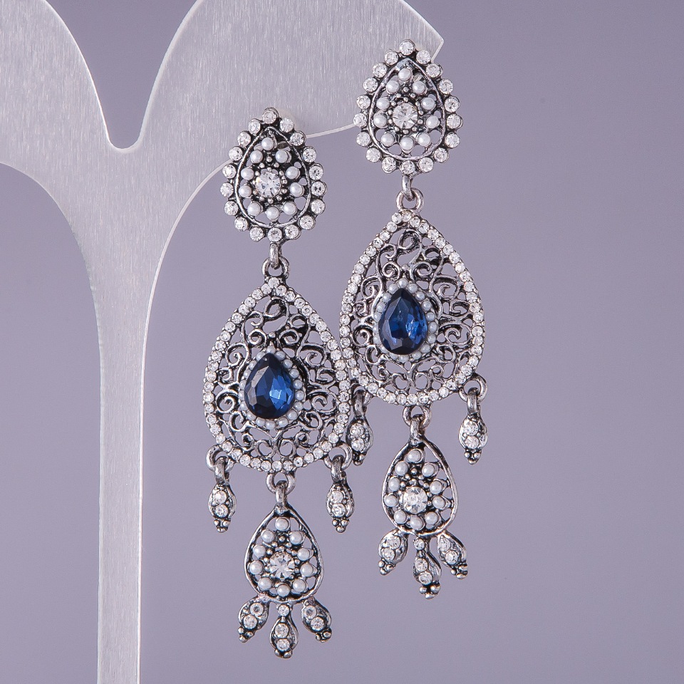 Earrings with blue crystals 'Eastern Beauty', length 6.5 cm