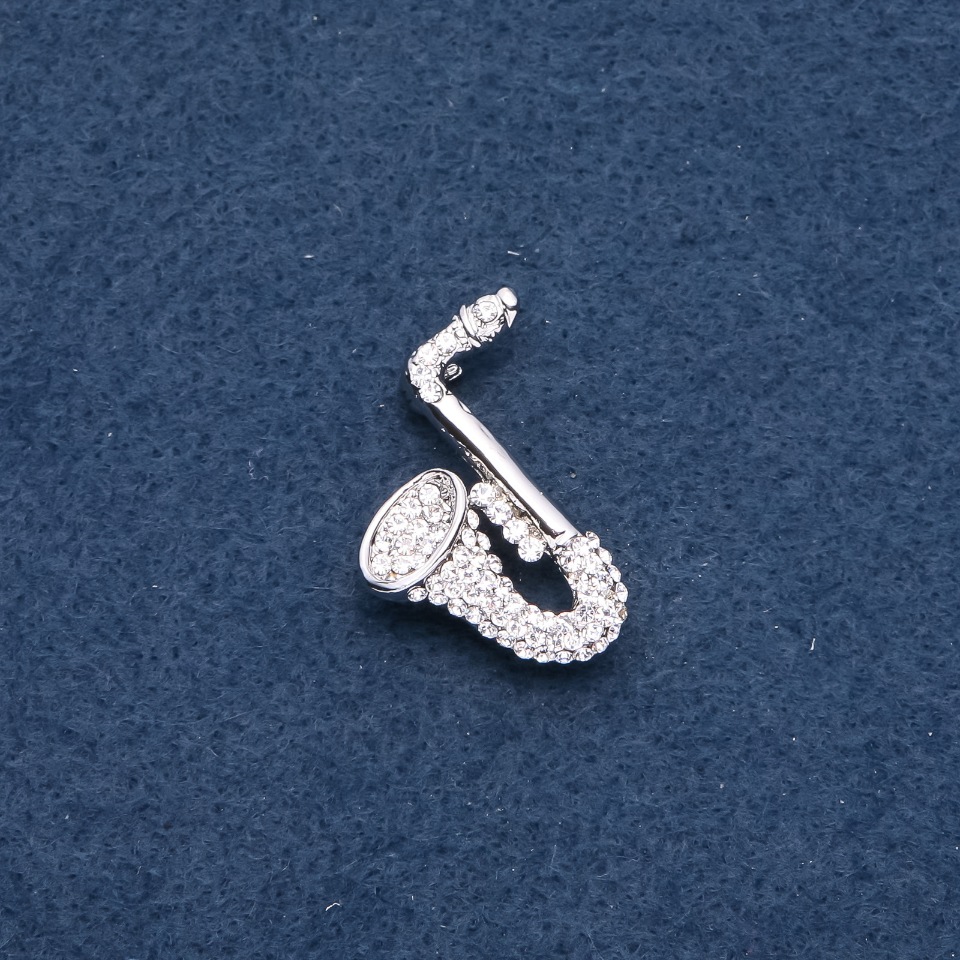 Musical Brooch 'Saxophone' 28×25 mm, Silver