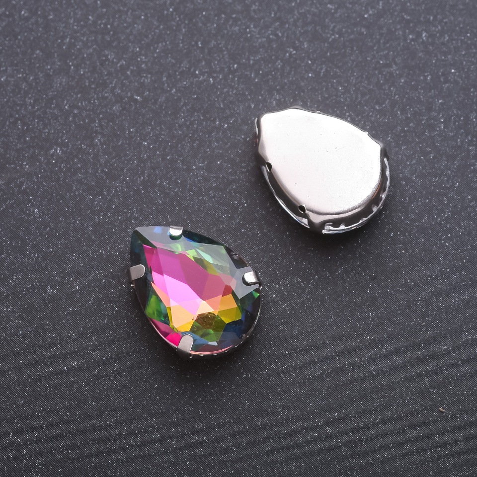 Price per pack / 10 pcs. Sew-on Crystal in Drop Shape 13×18 mm Green-Pink