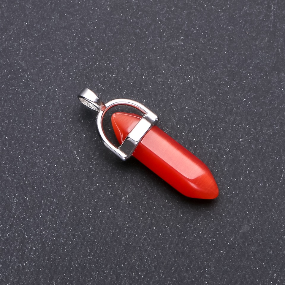 Cat's Eye Pendant Red Hexagon 8×35×41 mm