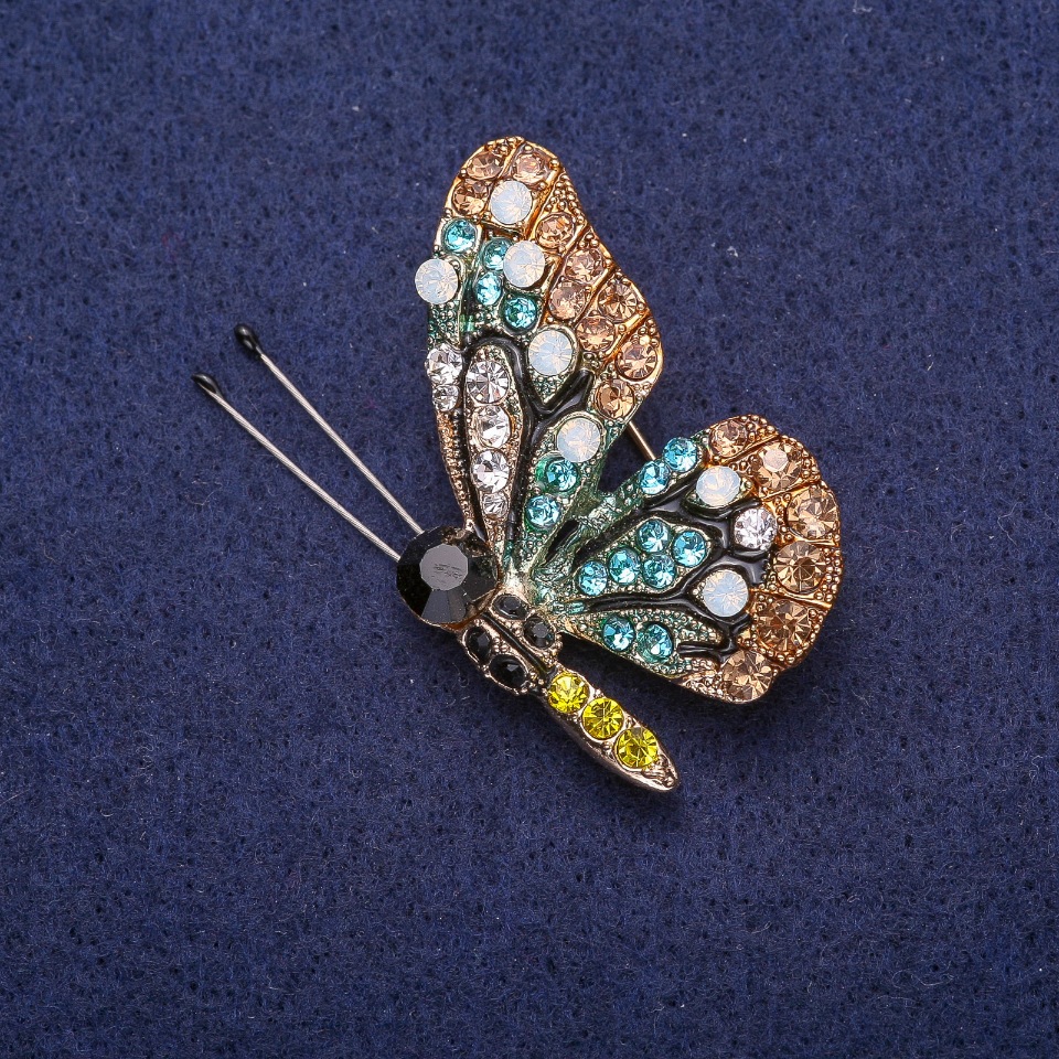 Butterfly Brooch with Crystals, Silvery 31×41mm
