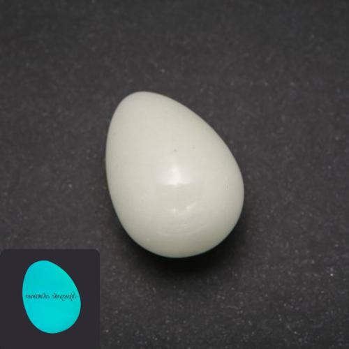 Onyx natural stone egg with turquoise glow, diameter 35×25±mm