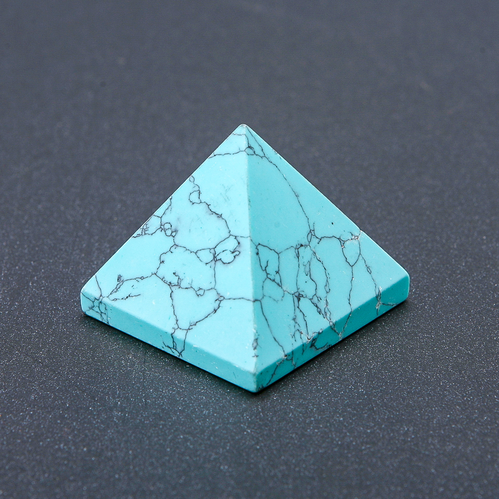 Pyramid made of natural stone - pressed turquoise, height approx. 30 mm, base length approx. 37 mm