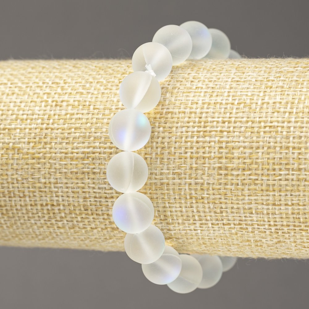 Elastic bracelet with white matte opal glass, 10 mm diameter, 18 cm length