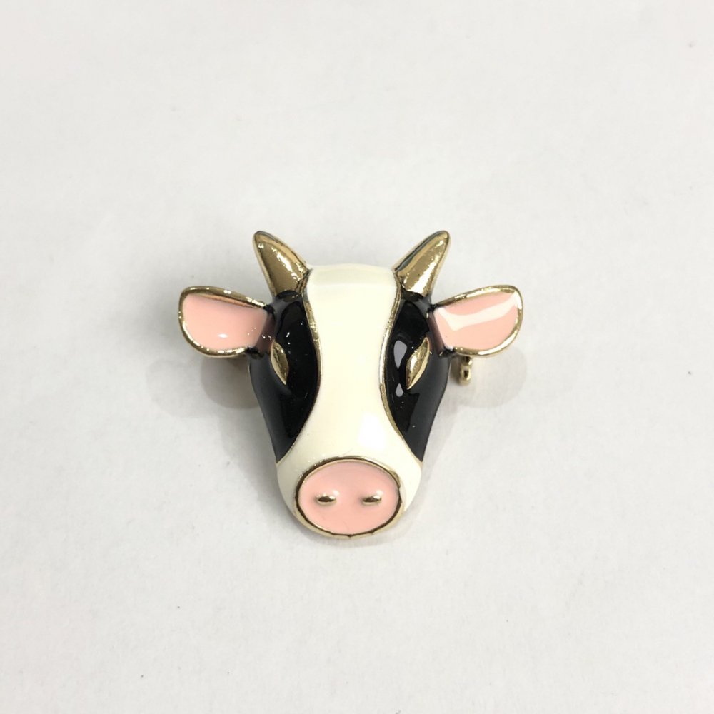 Bull Head Brooch with Enamel, Gold-Tone Metal 25x28mm