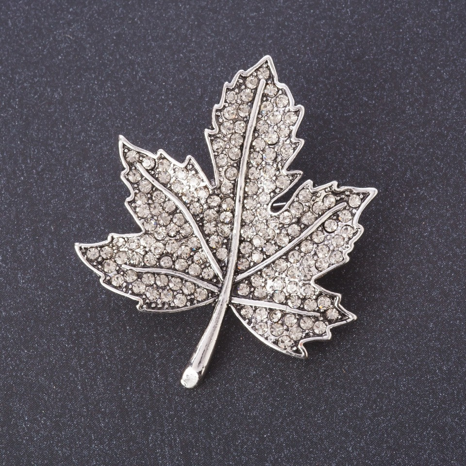 Brooch "Maple Leaf" Flora 4.5x4 cm, white crystals, metal color "silver"